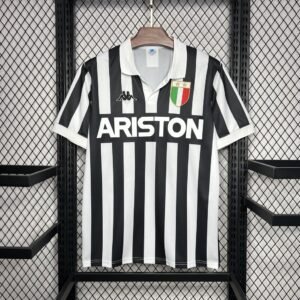 Camiseta retro local de la Juventus 1984/85