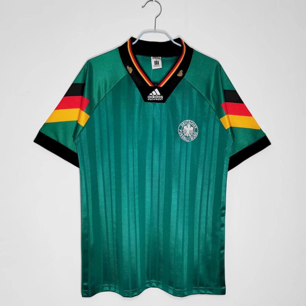 Camiseta retro de visitante de Alemania 1992