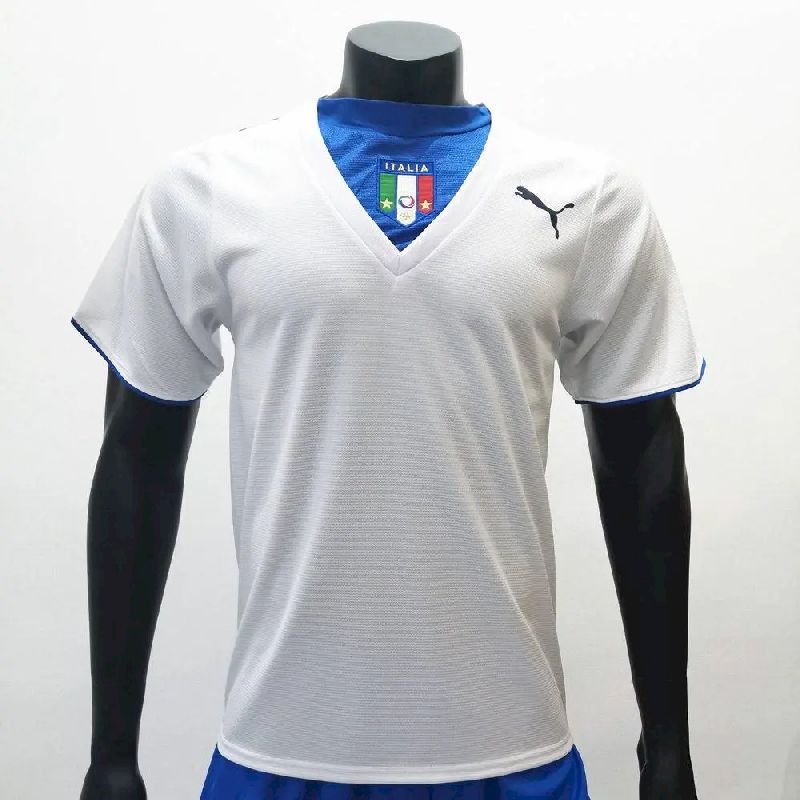 Camiseta retro de visitante de Italia 2006
