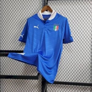 Camiseta retro local de Italia para la Eurocopa 2012