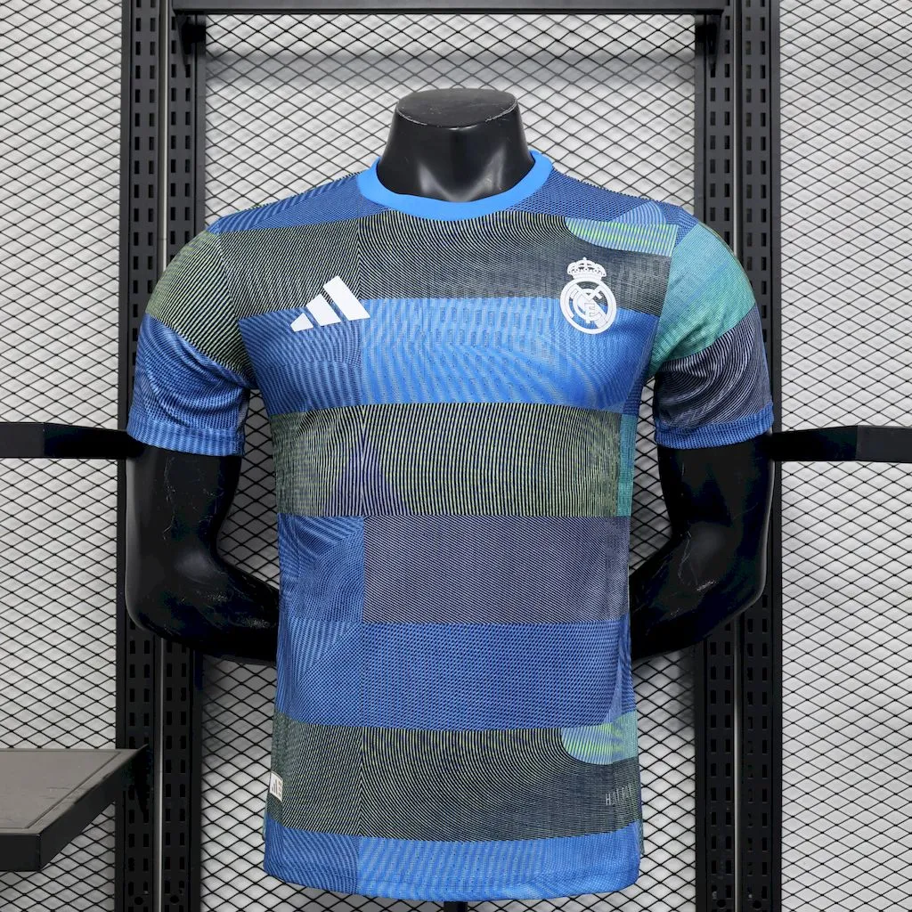Conjunto de entrenamiento prepartido del Real Madrid 2025/26 Camiseta Version Jugador