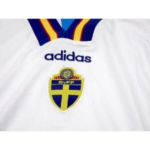 Camiseta retro de visitante de Suecia 1994/96 - Image 3