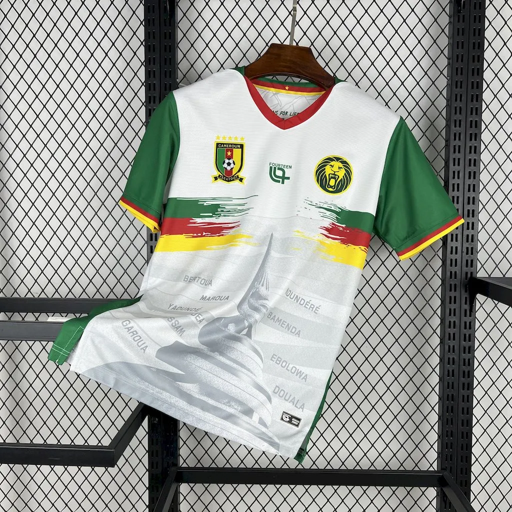 Tercera camiseta de Camerun 2025/26